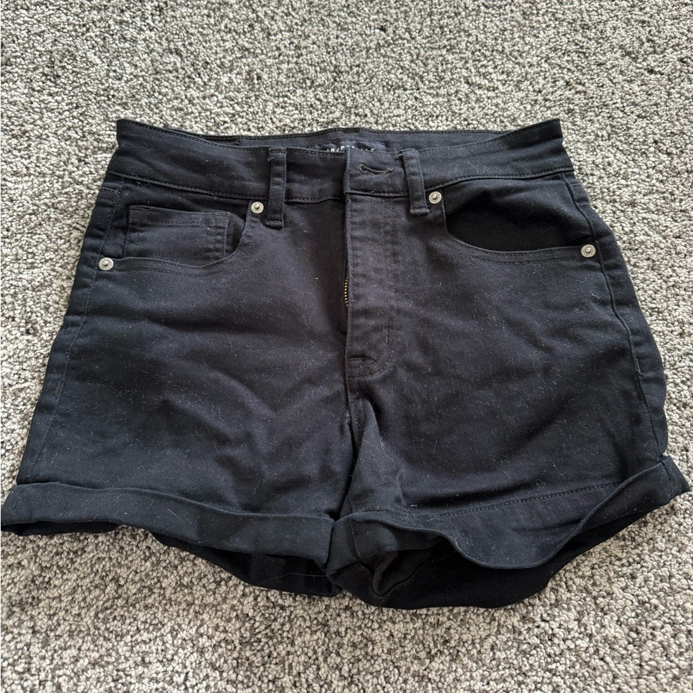Black Aeropostale shorts